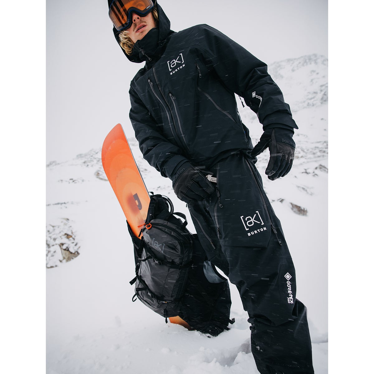 Burton [ak] Acamar Gore-Tex Pro 3L Bib Pants in True Black