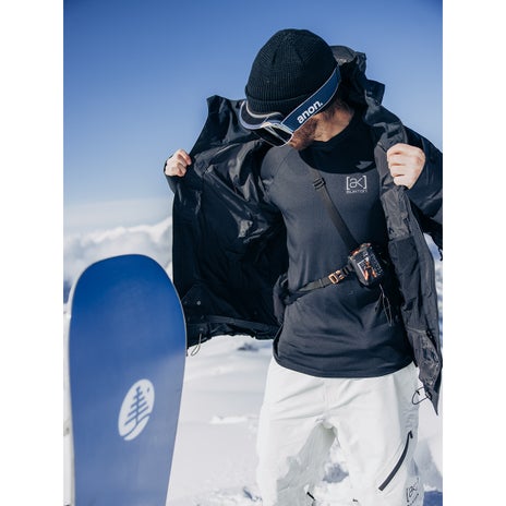 Burton [ak] Cyclic Gore-Tex 2L Jacket in True Black