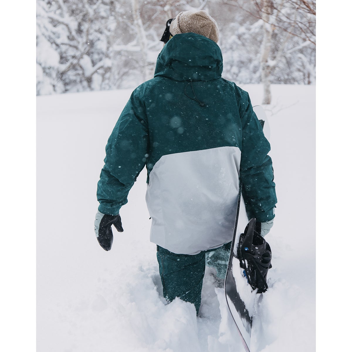Burton [ak] Gore-Tex Velocity 2L Anorak Jacket in Deep