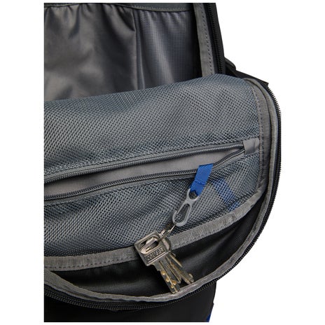 Burton Day Hiker 22L Backpack in True Black