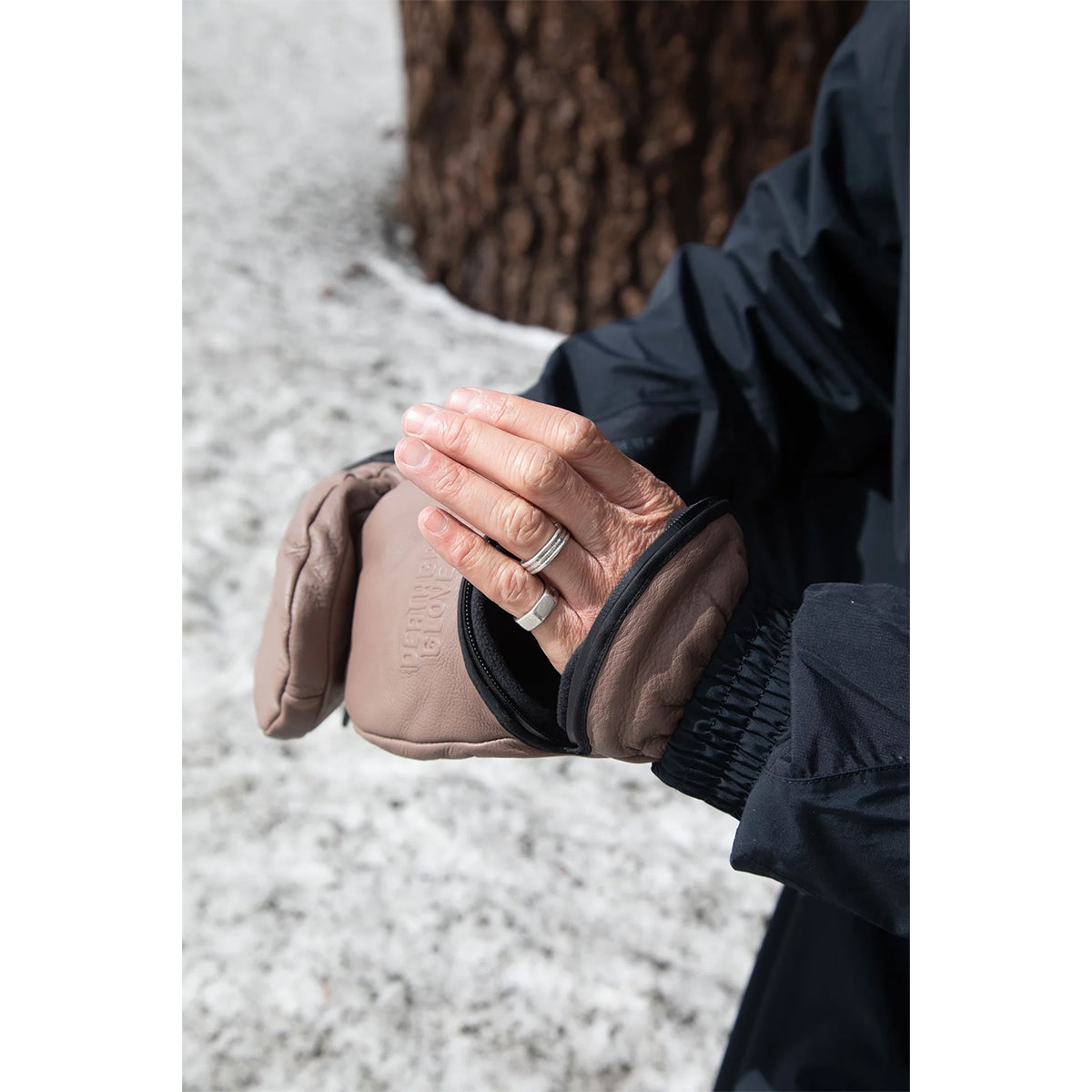 Deathgrip Ghoul Leather Mittens in Rose | Boardertown