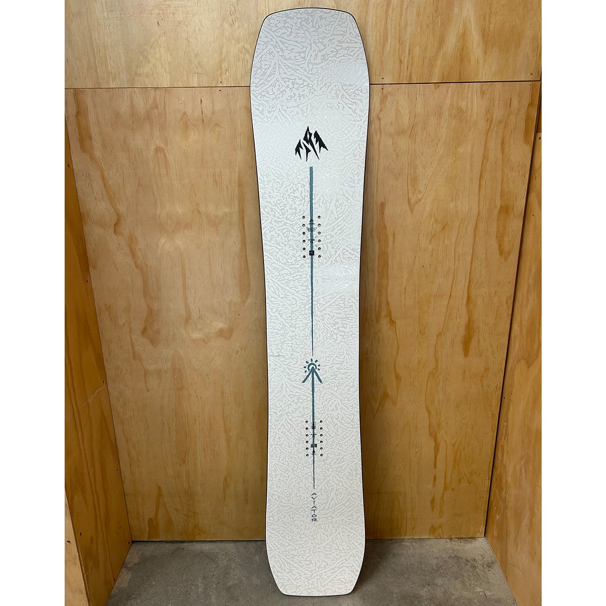 Jones Aviator 2.0 Snowboard 2026 Ex Demo in 156 | Boardertown