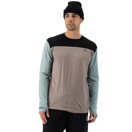 Mons Royale Yotei Merino L/S in Dew/Cinder/Black