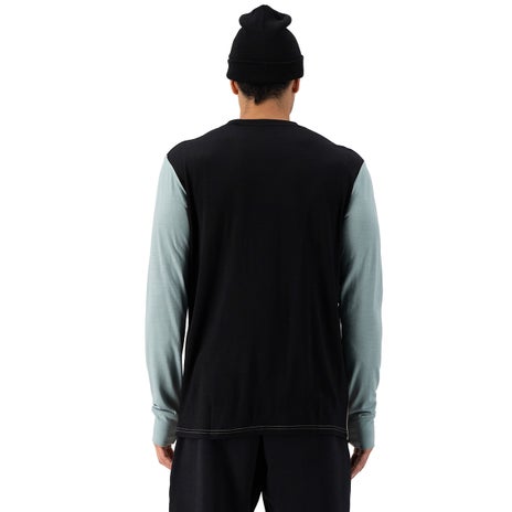 Mons Royale Yotei Merino L/S in Dew/Cinder/Black