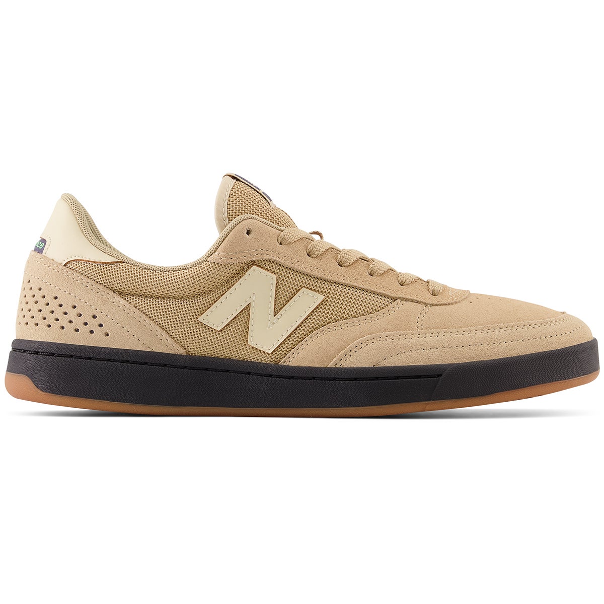nb-numeric-440-in-multi-boardertown