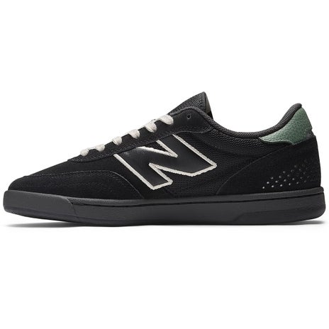 NB Numeric 440 V2 Shoe in Black/Black