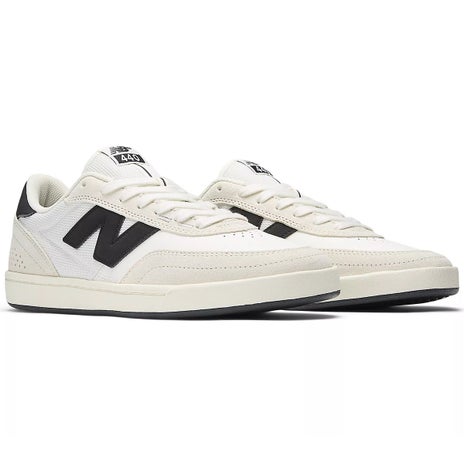 NB Numeric 440 V2 Shoe in Sea Salt/Black