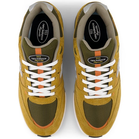 NB Numeric 933 x Andrew Reynolds Shoe in Brown/Grey