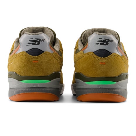 NB Numeric 933 x Andrew Reynolds Shoe in Brown/Grey