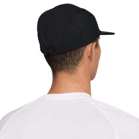 Nike ACG Fly Cap in Black/Reflective Silver