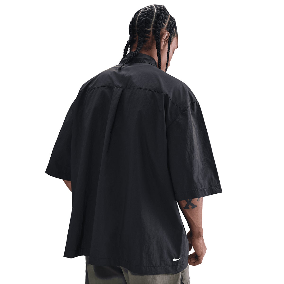 Nike ACG Orb Weaver UV Repel Short-Sleeve Shirt in Black
