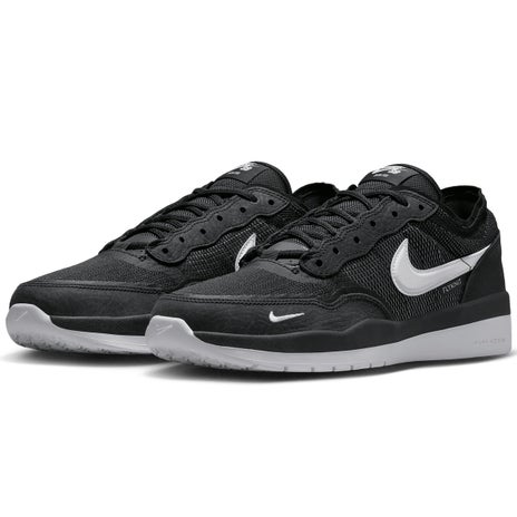 Nike PS8 Shoe in Black/White