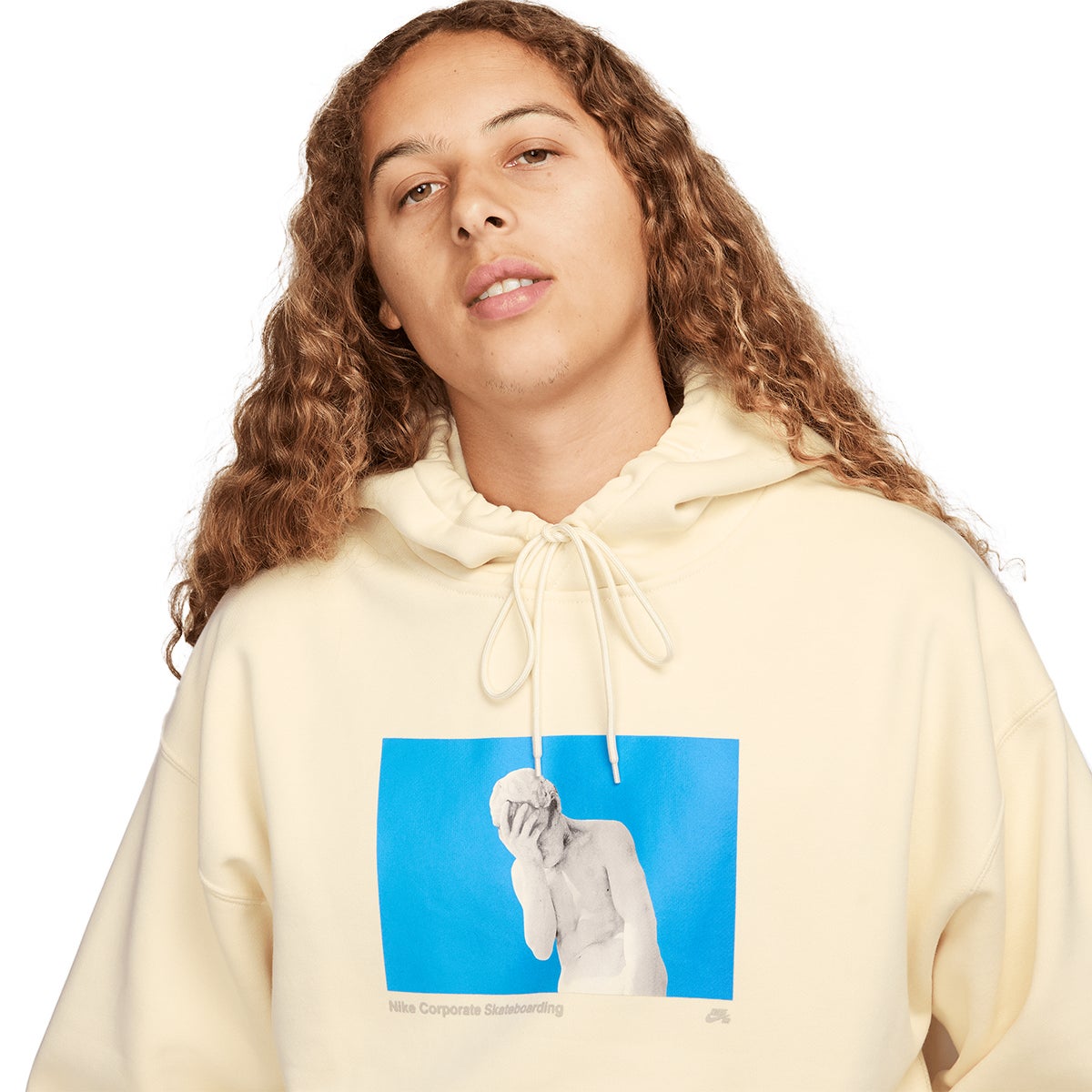 Nike SB Corposk8 GFX Fleece Pullover Hood in Coconut Milk