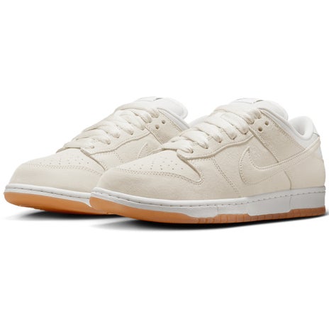 Nike SB Dunk Low Pro B Shoe in Pale Ivory/White
