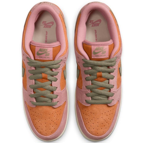Nike SB Dunk Low Pro Shoe in Red Stardust/Neutral Olive/Monarch