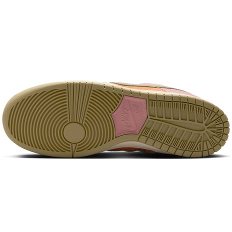 Nike SB Dunk Low Pro Shoe in Red Stardust/Neutral Olive/Monarch