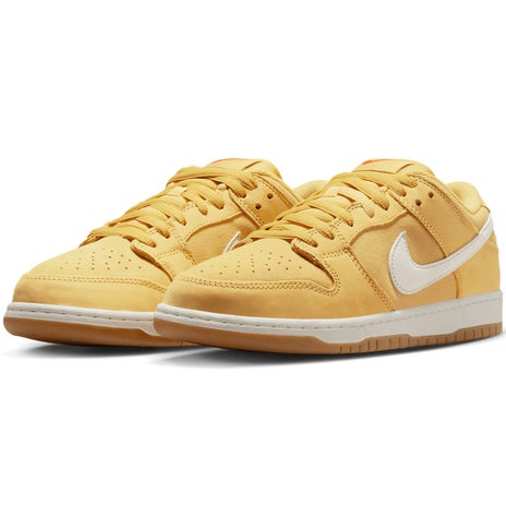 Nike SB Dunk Low Pro Shoe in Saturn Gold/Sail/Solar Flare
