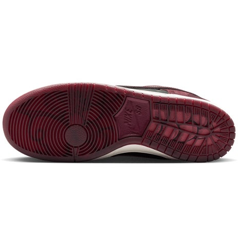 Nike SB Dunk Low Pro x Riot Shoe in Mahogany/Team Red