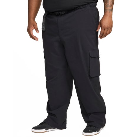 Nike SB Kearny Cargo Pant in Black/White