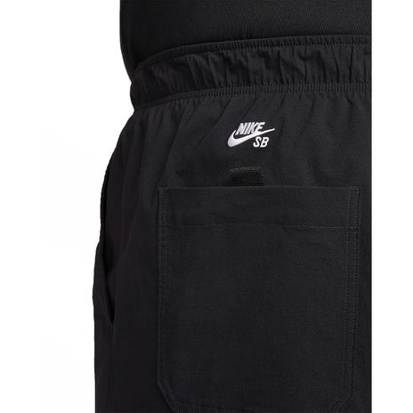 Nike SB Kearny Cargo Pant in Black/White