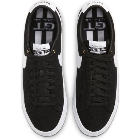 Nike SB Zoom Blazer Low GT in Black/White/Gum