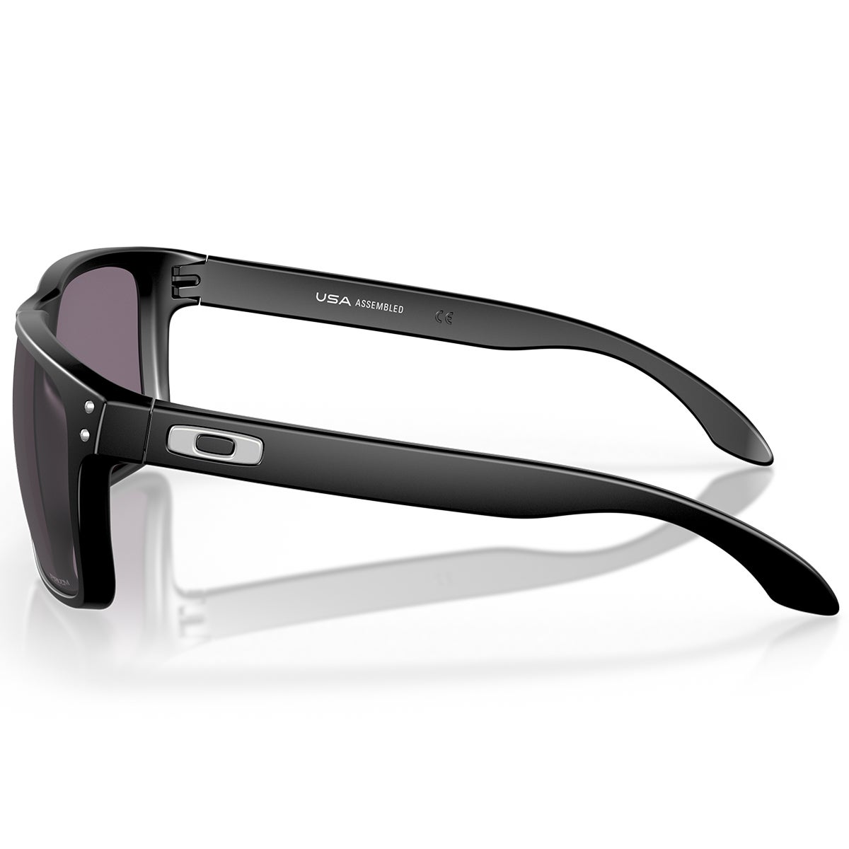 Oakley Holbrook XL Prizm Sunglasses in Mt Blk/Grey | Boardertown