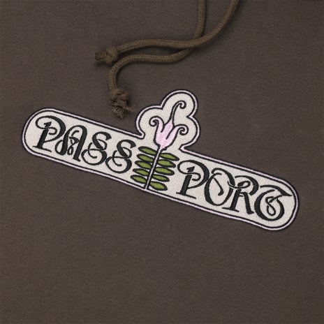 Passport Gardenia Hood in Bark