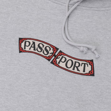 Passport Red Flag Hood in Ash