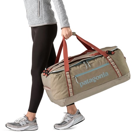 Patagonia Black Hole Duffel 70L in Seabird Grey
