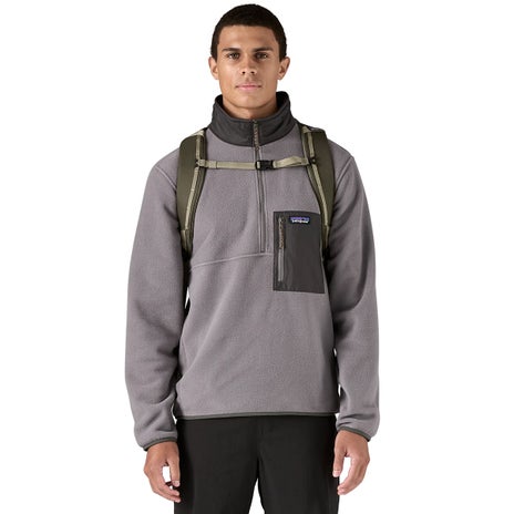 Patagonia Black Hole Pack 32L in Basin Green
