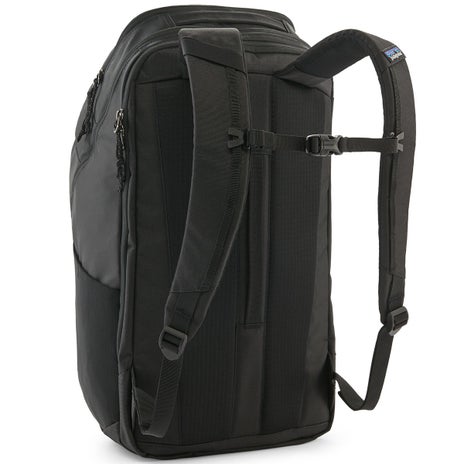 Patagonia Black Hole Pack 32L in Black