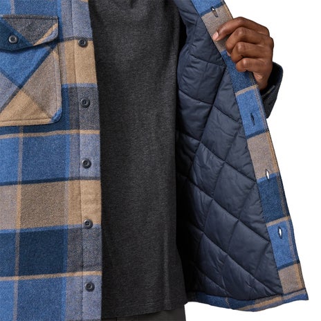 Patagonia LW Insulated Fjord Flannel Shirt in Outdoor/Molasses Brown