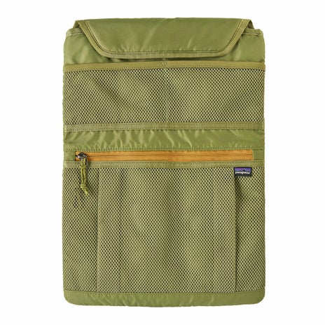 Patagonia Refugio Day Pack 30L in Buckhorn Green