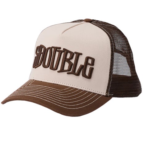 S/Double Mid-Block Curved Peak Trucker in Natural
