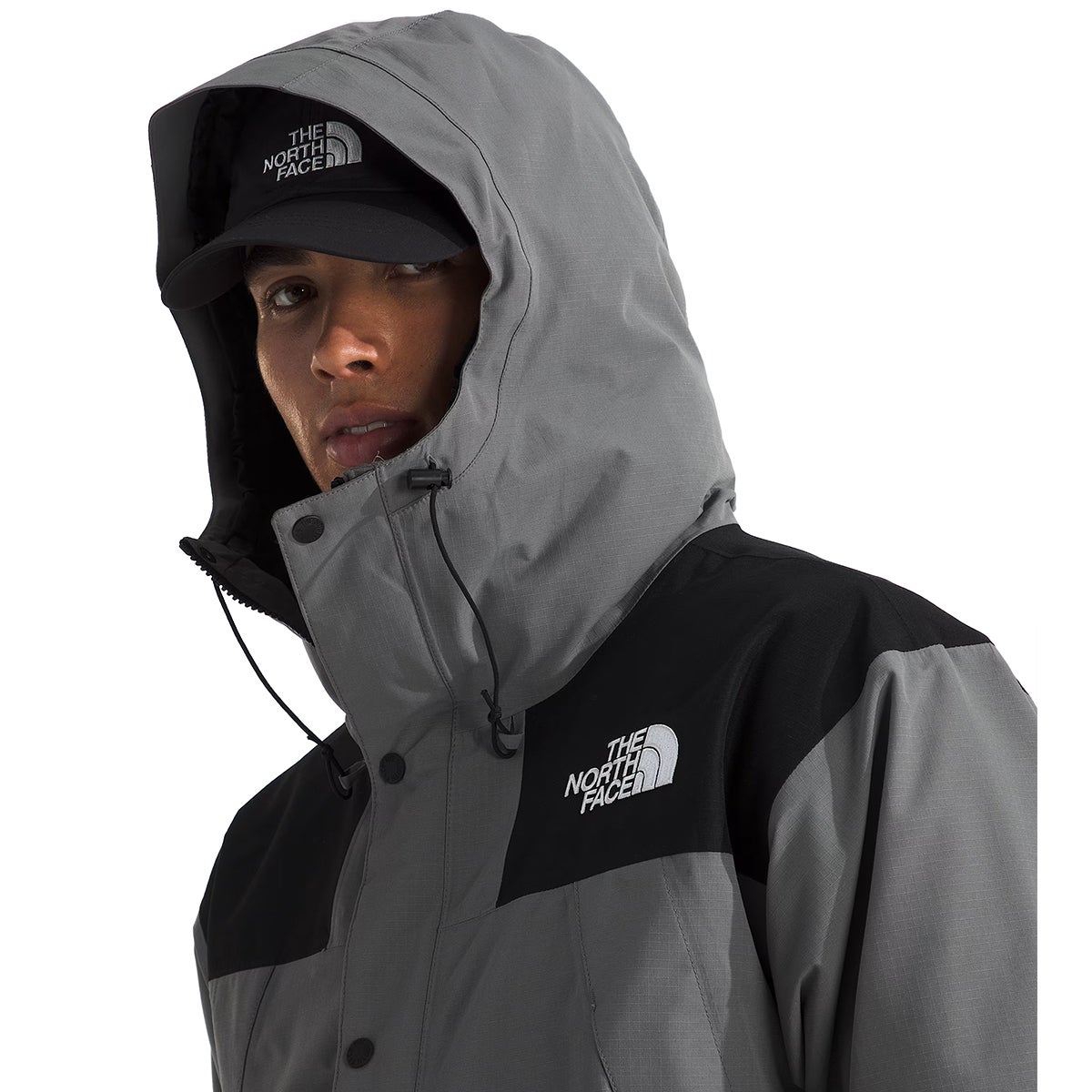 The North Face Mono Mountain Jacket in Smoked Pearl/TNF Black