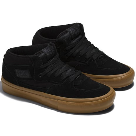 Vans Skate Half Cab Shoe in Black/Gum