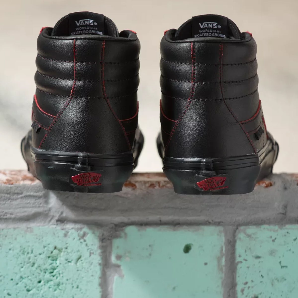 Vans Skate Sk8-Hi Wearaway in Red 