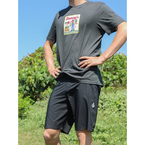 Volcom Lido Solid Mod 20 Short in Black