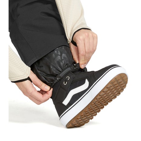 Volcom Swift Bib Overall in Black