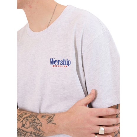 Worship Smoko Tee in Snow Marle